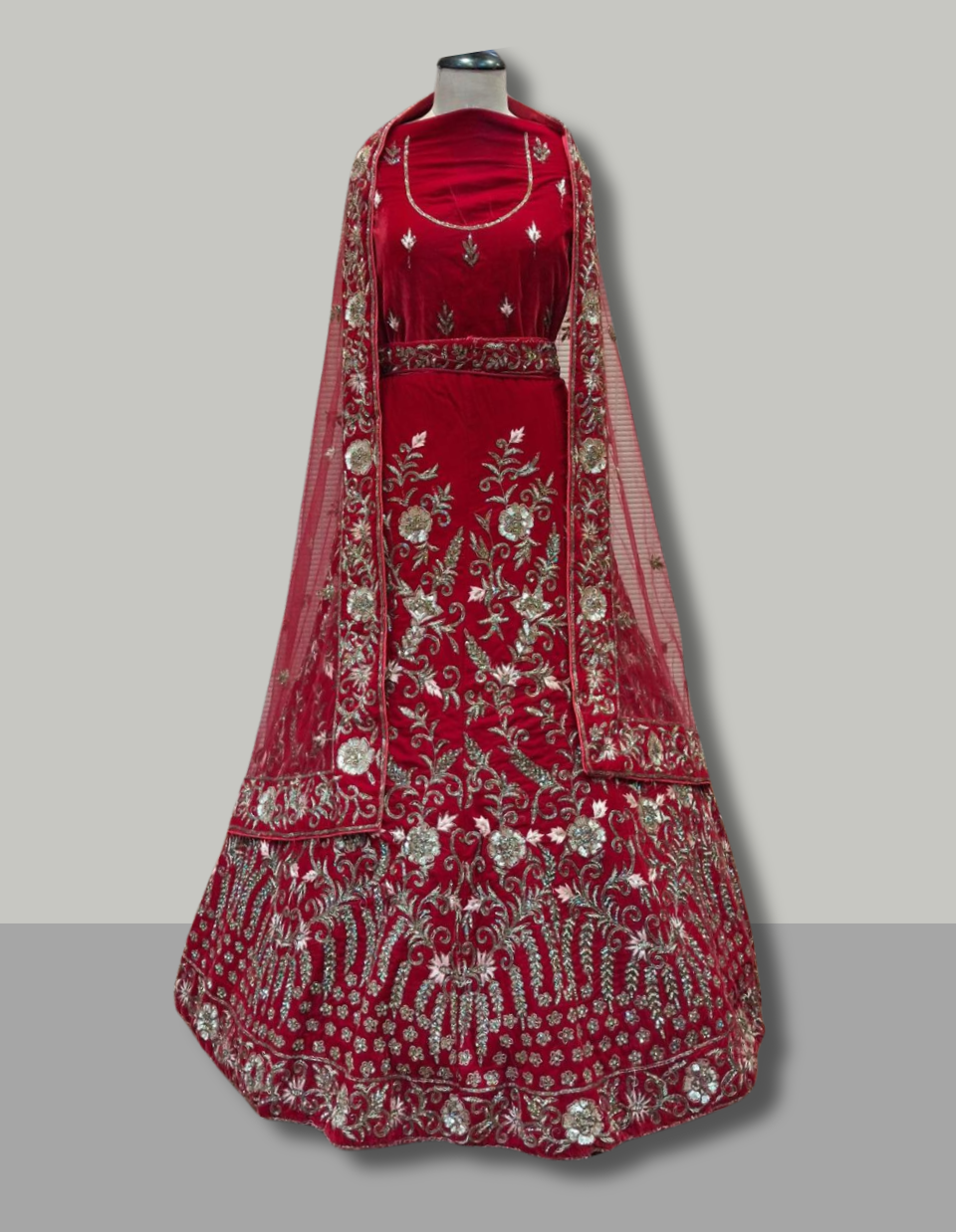 Embroidered Lehenga with Dual-Tone Dupatta